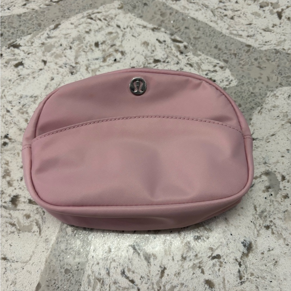 Lululemon city essential pouch pink haze 2L